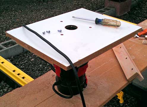 A simple router table design