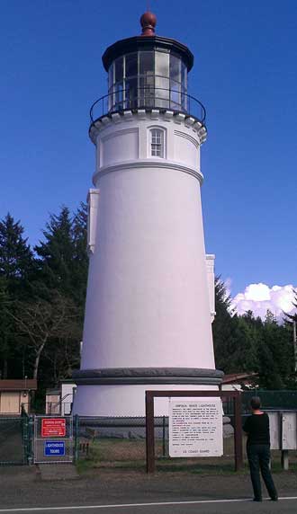 Umpqua River Lighthouse, Behind: Lighthouses of Oregon