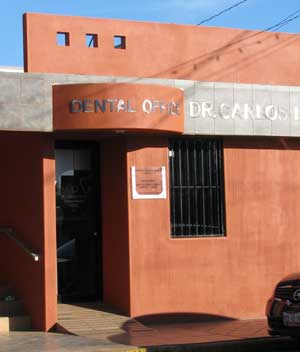 The office of Dentist Carlos Lastra