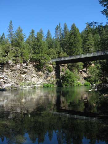 Walking bridge over the North Yuba River at Rocky Rest Campground
