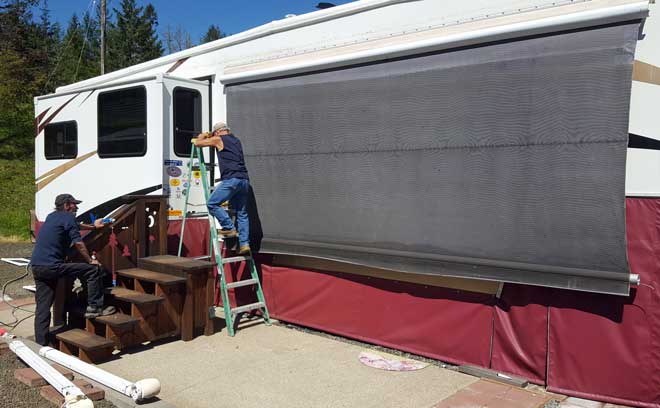 Reinstalling the retractable awning