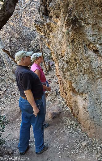 The trail to Natural Bridge