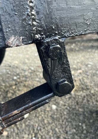 Both shackle bolts have been replaced