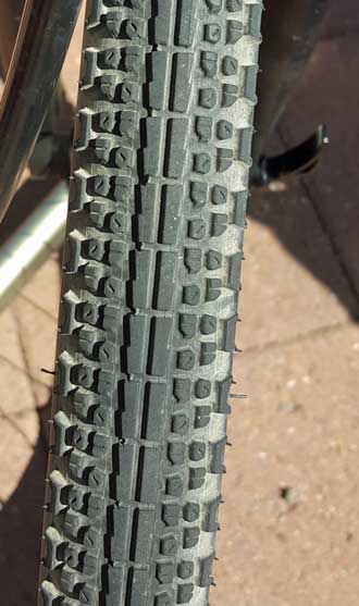 Gravel tires