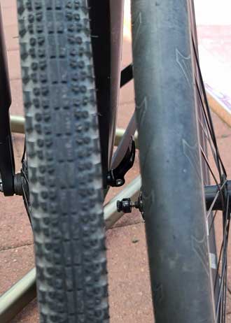 Gravel tire on the left, road tire on the right