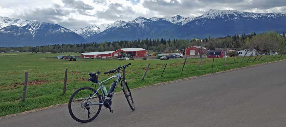 Riding the Wallowa Valley