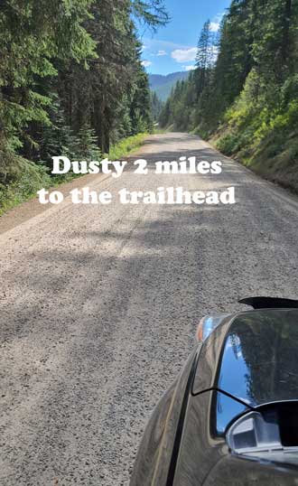 Dusty road to the trailhead