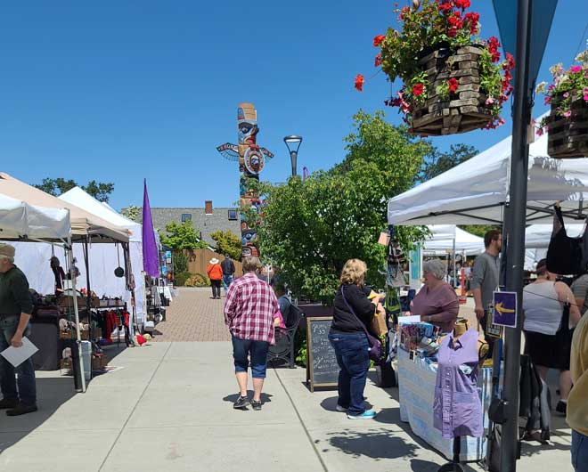 Visiting the Sequim Farmers and Artisans Market