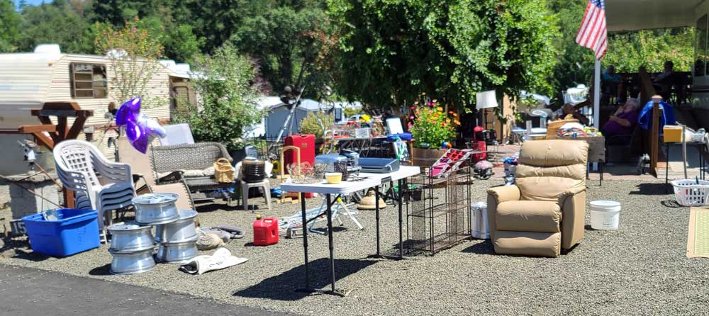 In-park yard sale