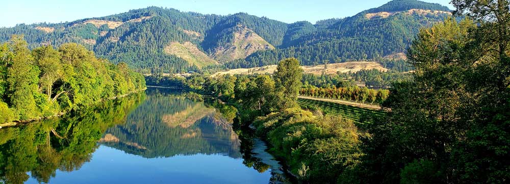 The Umpqua River, thanks Erik for the photo