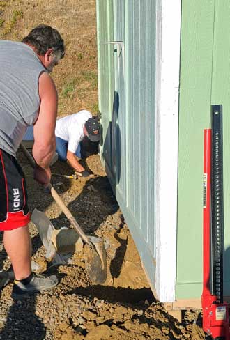 Jacking up the shed