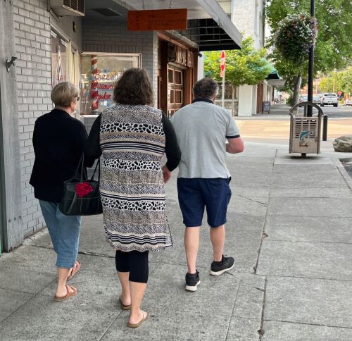 Walking historic Roseburg