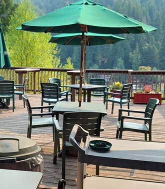 The lodge cafe deck