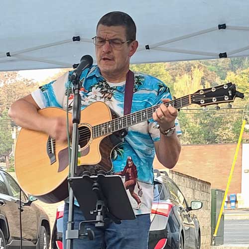 Erik at Old Soul Pizza, Roseburg, Oregon