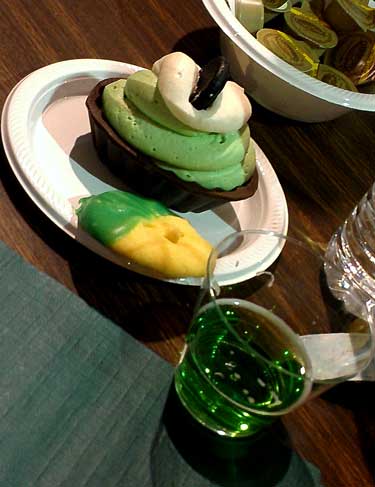 Green Beer and green dessert