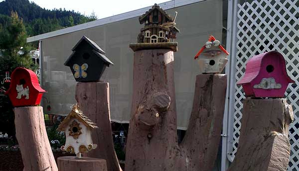 Birdhouse condo