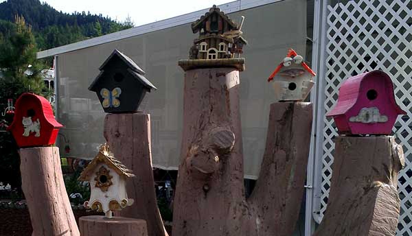 Birdhouse condo