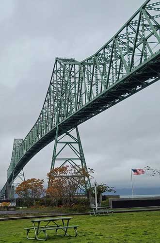 A five mile bridge over the moutn of the Columbia River