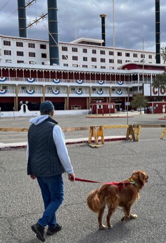 Walking the Colorado River with Casinos on the shore line