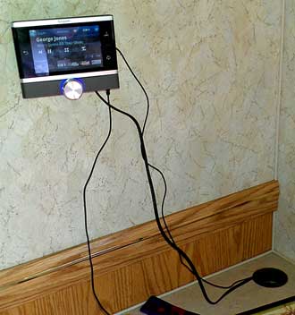 Permanent installation of a satellite radio