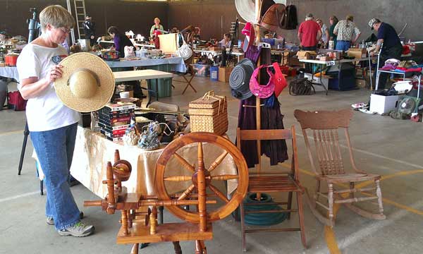 Shopping at the Umpqua Community Center Yard Sale