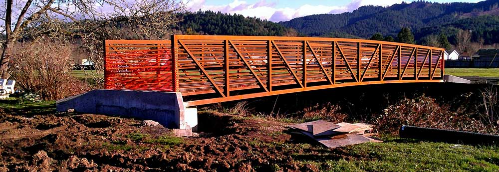 A new bridge in Sutherlin