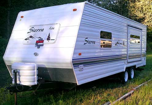 2003 25' Sierra Lite, one slide