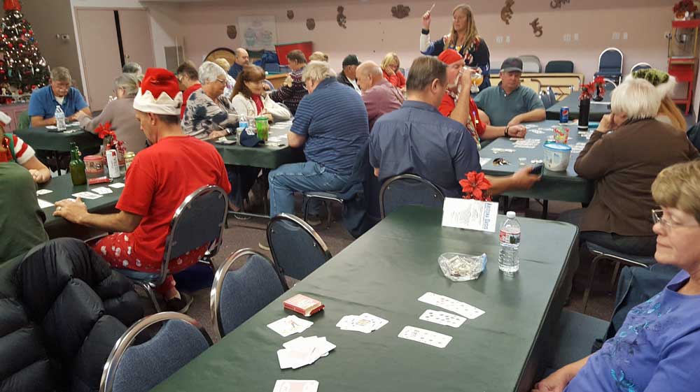 Card bingo in the clubhouse