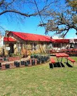 The Apple Store in Madina, Texas