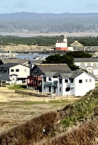 Bullards Beach Lighthouse in the distance