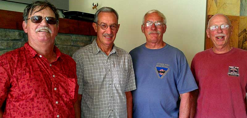 From the left, Steve, Larry, Fred and Ralph, Behind: stabilizer jacks given me by Ralph's friend, Kurt