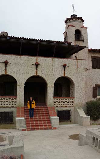 We tour the exterior of Scotty's Castle, Behind: Panorama of the castle grounds