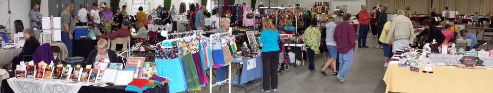 Art and Craft show in Yuma, Behind: Panorama of the show