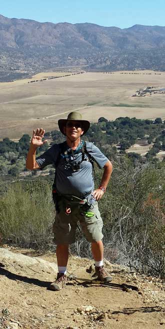 The beginning of the climb, Behind: A very steep trail 