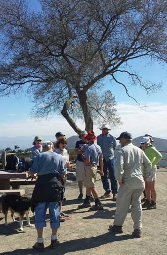 Snacks at the top, Behind: Panorama of the view north