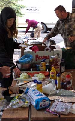 Trail college lunch (make it yourself), Behind: Leif is our chainsaw instructor