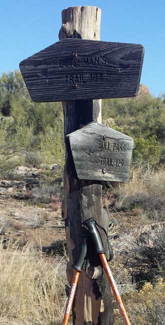 Another trail junction, Behind: It's nice to hike the contour