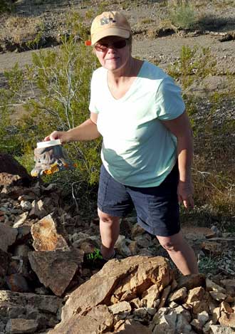 Gwen finds a Geocache