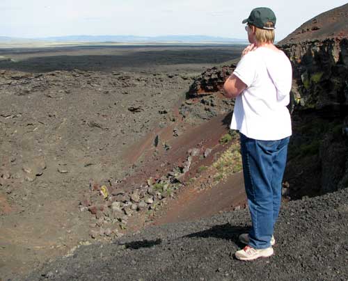 Gwen explores the edge of the crater