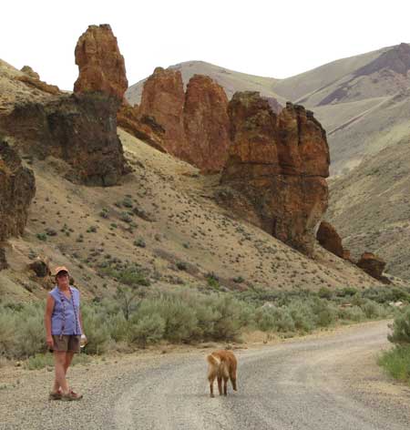 Walking into Leslie Gulch