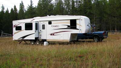 We chose to camp in the livestock field next to the May Campground so we could have solar and satellite Internet