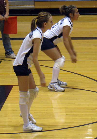 Gwen's Granddaught Melanie plays volleyball