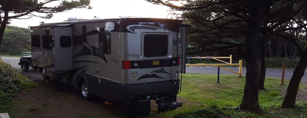 Camped a few feet from the Pacific at Tillicum Beach Campground