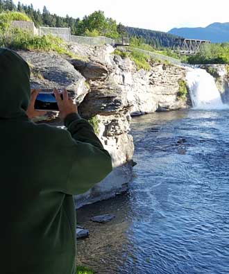 Lundbrecht Falls