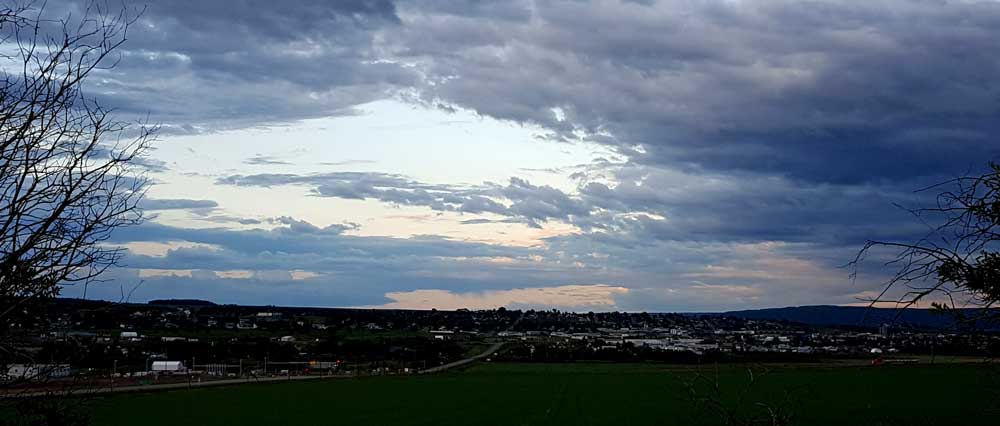 Dawson Creek at dusk 