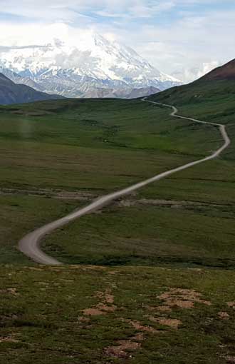 The road to the Eiselton Viewpoint