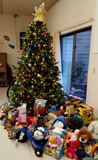 Both sides of the clubhouse Christmas tree