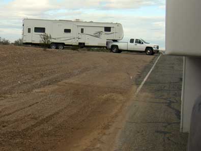 Tery and Kathy are following us out of the desert