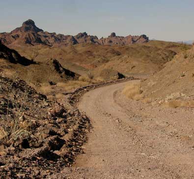 The road to Picacho State Park