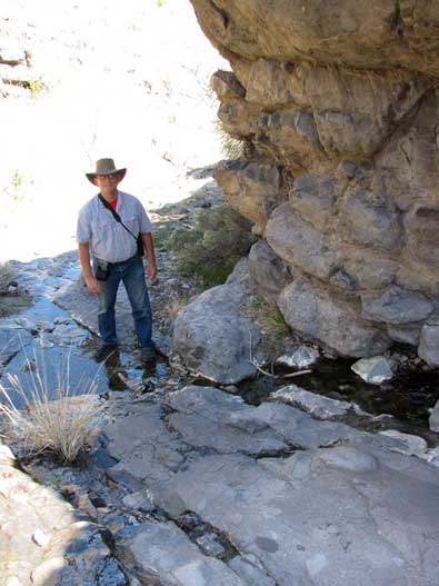 Hiking the Lover's Leap trail in Spring Canyon State Park